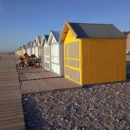 Aux 10 Ponts - Aux Abords Du Fleuve La Somme - La A 30 Min - La Nuit Pour 6 Voyageurs Holiday home