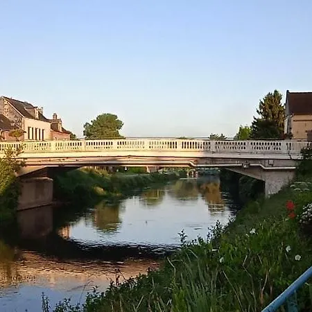 Aux 10 Ponts - Aux Abords Du Fleuve La Somme - La A 30 Min - La Nuit Pour 6 Voyageurs Holiday home *