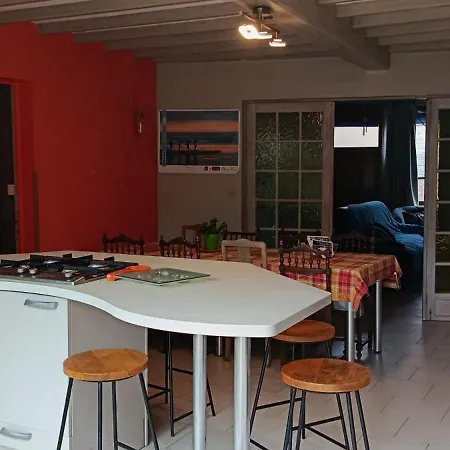 Tatil Evi Aux 10 Ponts Maison Spacieuse Et Conviviale Au Bord De La Somme La A 30 Min 6 Personnes Pont-Rémy