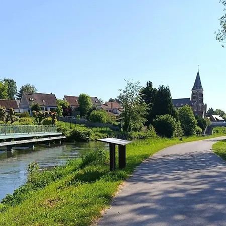 Aux 10 Ponts Maison Spacieuse Et Conviviale Au Bord De La Somme La A 30 Min 6 Personnes Pont-Rémy