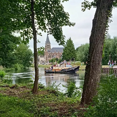 Dom wakacyjny Aux 10 Ponts Maison Spacieuse Et Conviviale Au Bord De La Somme La A 30 Min 6 Personnes