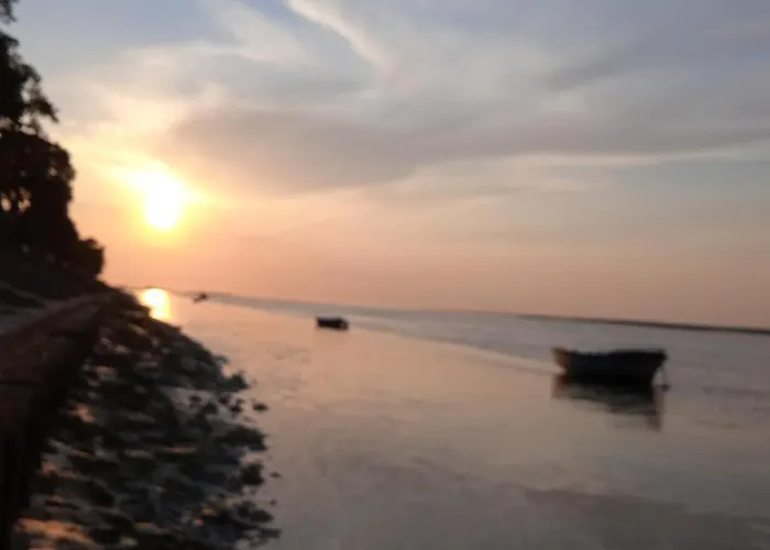 Aux 10 Ponts Maison Spacieuse Et Conviviale Au Bord De La Somme La A 30 Min 6 Personnes Pont-Remy