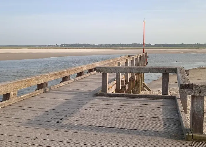 Aux 10 Ponts Maison Spacieuse Et Conviviale Au Bord De La Somme La A 30 Min 6 Personnes Holiday home Pont-Remy