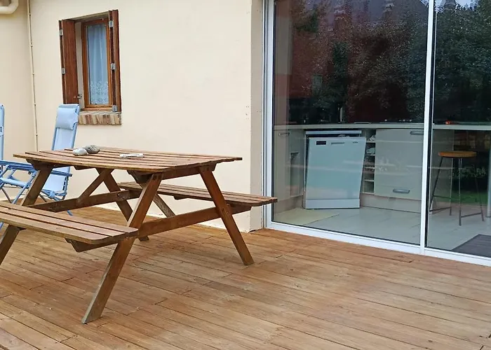 Holiday home Aux 10 Ponts Maison Spacieuse Et Conviviale Au Bord De La Somme La A 30 Min 6 Personnes