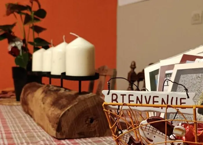 Holiday home Aux 10 Ponts Maison Spacieuse Et Conviviale Au Bord De La Somme La A 30 Min 6 Personnes Pont-Remy